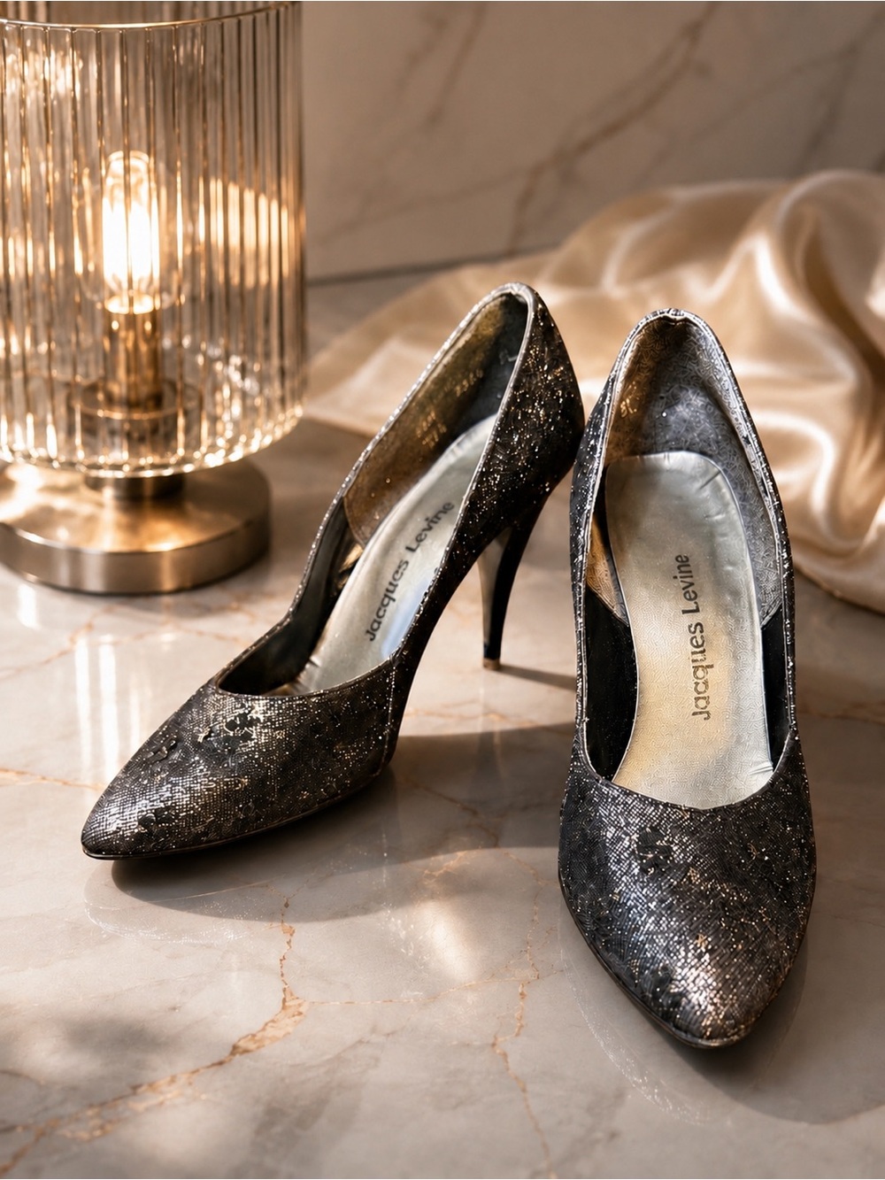 Jacques Levine Silver Glitter Floral Pointed Toe Pumps Heels 8.5 Vintage Glam